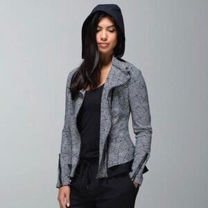 Lululemon Women's Floral Black and White Jacket